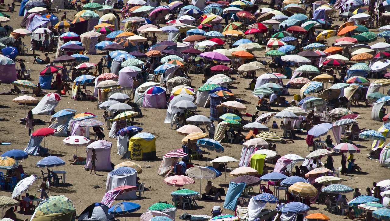 预制朋友圈火了！出去玩一次发五年